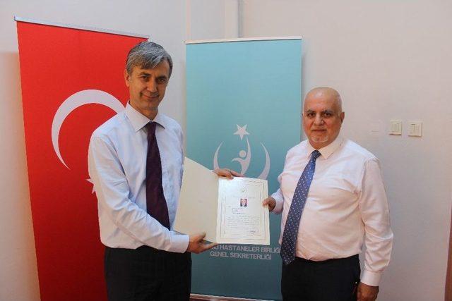 Sezaryenle En Az Doğum Yaptıran Doktorlara Başarı Belgesi Verildi 1