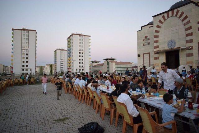 İftar Yemeği Halktan, Şerbetler Belediyeden