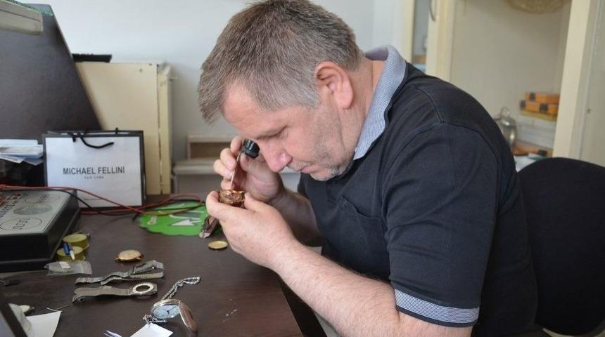 Saat&ccedil;ilik Mesleği Teknolojiye Direniyor