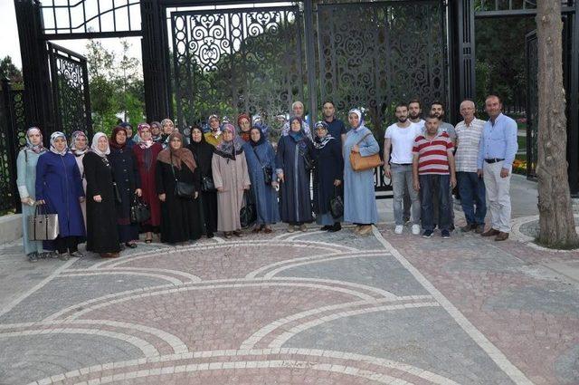 Tarih Şeridi Ve Şeyh Edebali Türbesi Misafirlerini Ağırlamaya Devam Ediyor