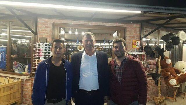 Başkan Duymuş, Gen&ccedil;lerle İftar Sofrasında Buluştu 1