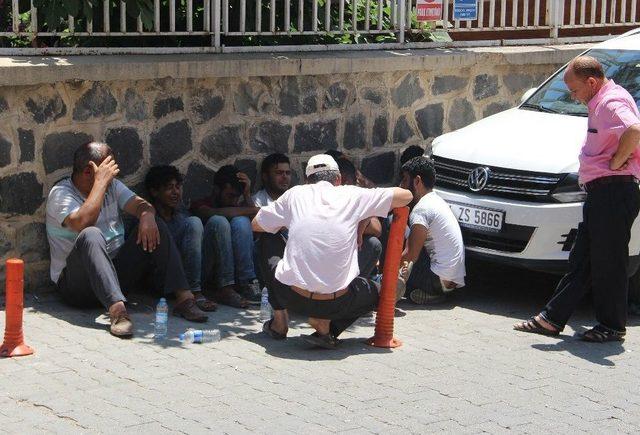 Sahur İçin Ekmek Almaya Giderken Geçirdiği Kazada Öldü