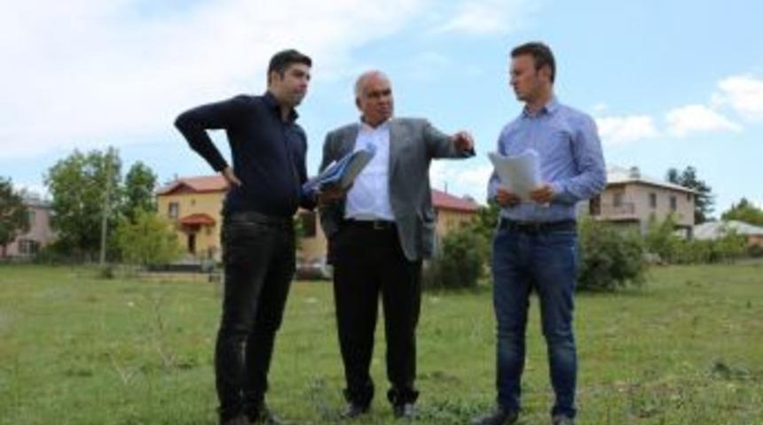 Erdemli Belediyesi, Avgadı Yaylasına Tenis Kortu Yapıyor