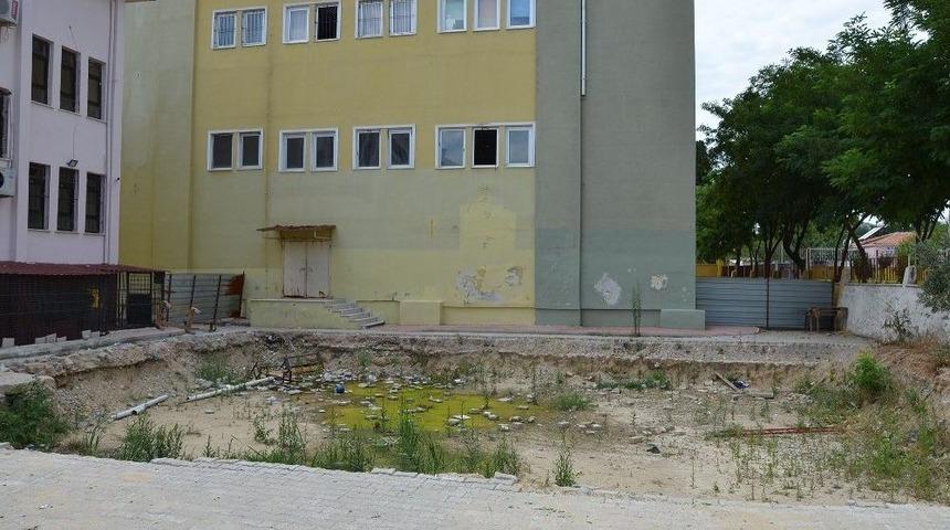 Milas&rsquo;ta Ek Okul Binası İ&ccedil;in Bekleyiş S&uuml;r&uuml;yor