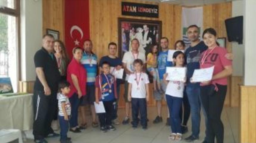 Fo&ccedil;a&rsquo;da Karate Kursu Alanlara Katılım Belgesi