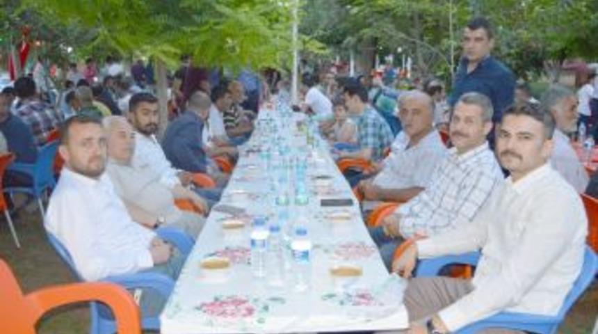 Besni &Uuml;lk&uuml; Ocaklarından İftar Yemeği