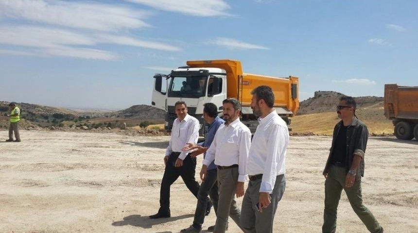 Nissibi-kahta Yolunda &Ccedil;alışmalar T&uuml;m Hızıyla S&uuml;r&uuml;yor