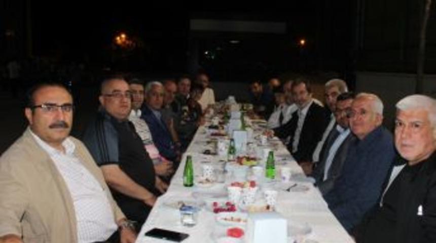 M&uuml;siad Ailesi İftarda Buluştu