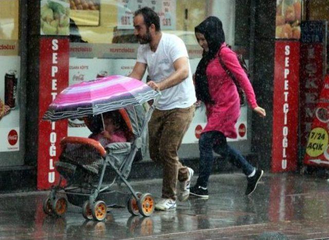 Zonguldak'ta Yağmur Etkili Oldu