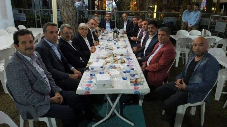 D&uuml;ş&uuml;nce Ve Dayanışma Platformu &Uuml;yeleri Sahur Programına Katıldı