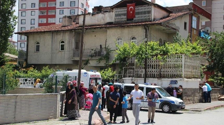 Hava Değişimine Gelen Gen&ccedil;, Evinde İntihar Etti