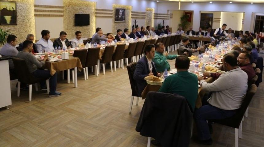 Başkan &Ouml;zg&uuml;ven: "&ouml;n&uuml;m&uuml;zde Yapacağımız Bir&ccedil;ok Hizmet Var"