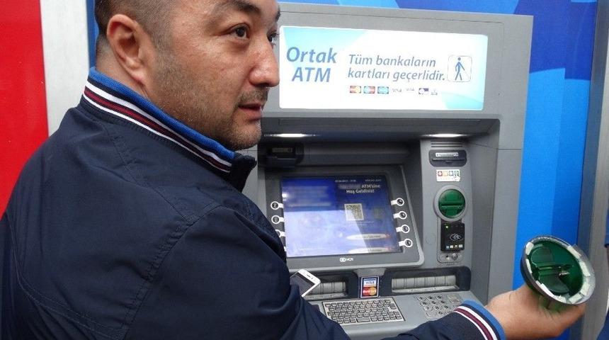 İzmit&rsquo;te Atm&rsquo;lere D&uuml;zenek Kuran 3 Kişi Tutuklandı