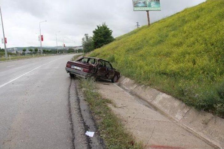Samsun'da Iki Otomobil Çarpıştı: 1 Ölü, 6 Yaralı