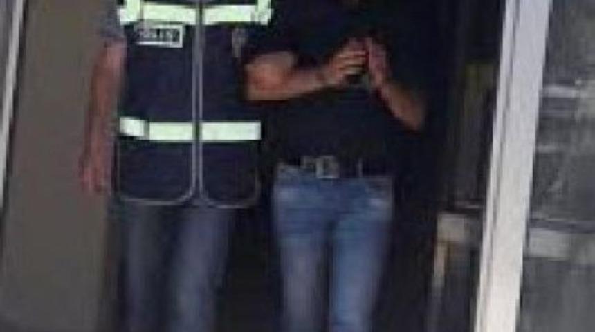 İş Bulma Vaadiyle Dolandırıcılık Yapan Zanlı Tutuklandı