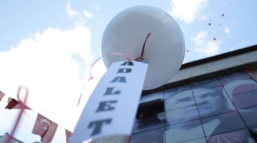 Antalya&rsquo;da Chp&rsquo;liler Adalet İ&ccedil;in Balon Bıraktı
