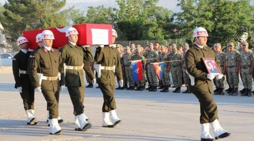 Şehit G&uuml;venlik Korucusu T&ouml;renle Son Yolculuğuna Uğurlandı