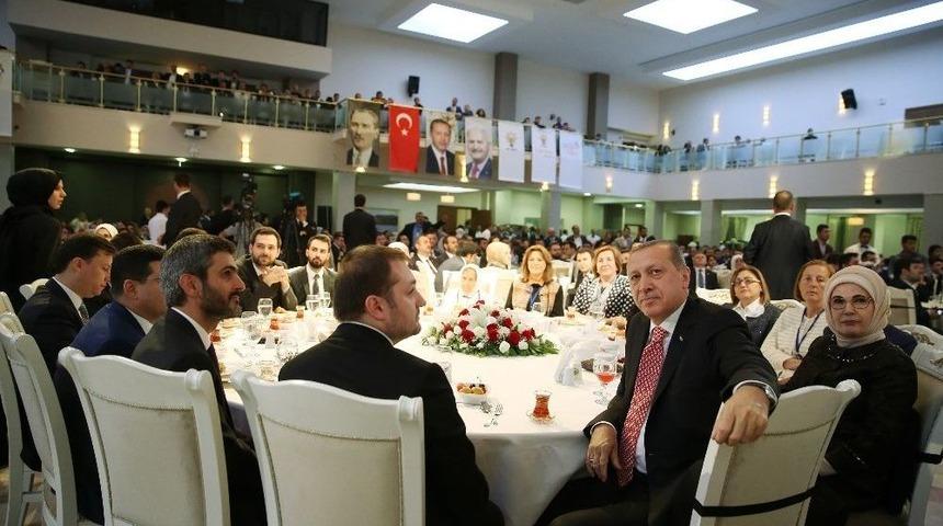 Cumhurbaşkanı Erdoğan, Altındağ&rsquo;da İftar Programına Katıldı