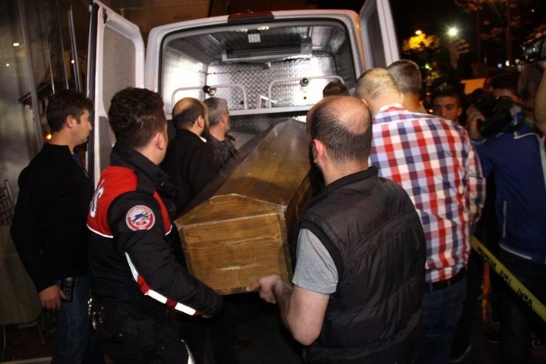 İftar Sonrası Cinnet Getiren Baba &Ouml;nce Kızını Sonra Kendini &Ouml;ld&uuml;rd&uuml;