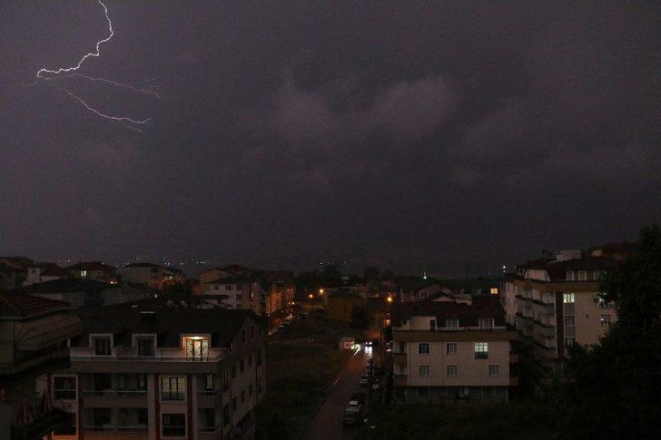 Sahur Sofrasında Sele Yakalandılar G3