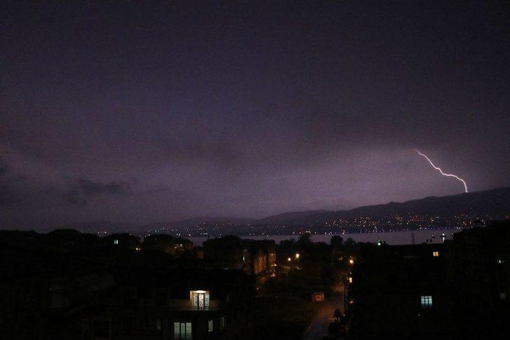 Sahur Sofrasında Sele Yakalandılar G5