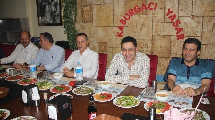 İhlas Teknik Servis &Ccedil;alışanları Ve İhlas Y&ouml;neticileri İftarda Buluştu