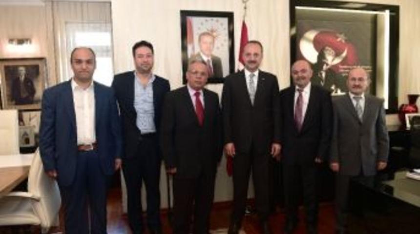 Boyabatlılar Derneğinden Başkan Akg&uuml;l&rsquo;e Ziyaret