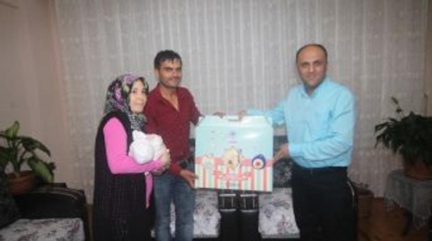 Beyşehir&rsquo;de Yeni Doğan Bebeklere Hediye Seti