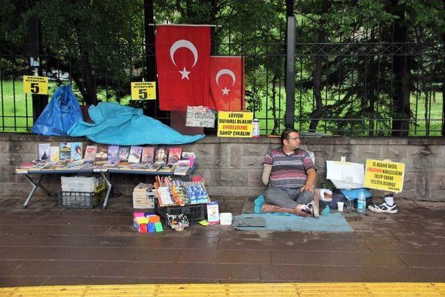 (&ouml;zel Haber) Engelli Seyyar Satıcıdan Dilenci Uyarısı 1