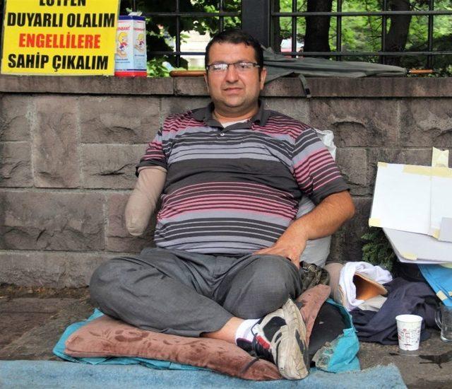 (&ouml;zel Haber) Engelli Seyyar Satıcıdan Dilenci Uyarısı 2