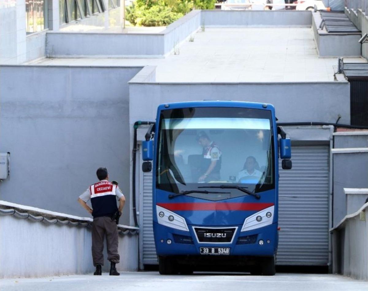 Mersin&rsquo;de Darbe Girişimi Davası Başladı