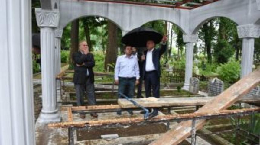 Türbe İnşaatı Hızla İlerliyor