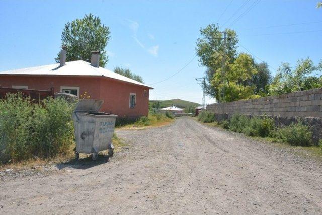 Muhtarlar, Tuşba Belediyesinin Çalışmalarından Memnun