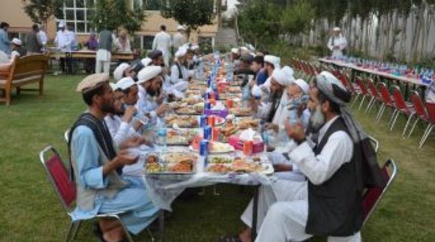 Tika Afganistan&rsquo;da Din Alimlerini Kardeşlik İftar Sofrasında Buluşturdu