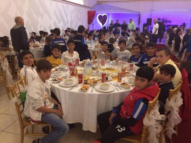 Atletikspor Camiası İftarda Buluştu 1