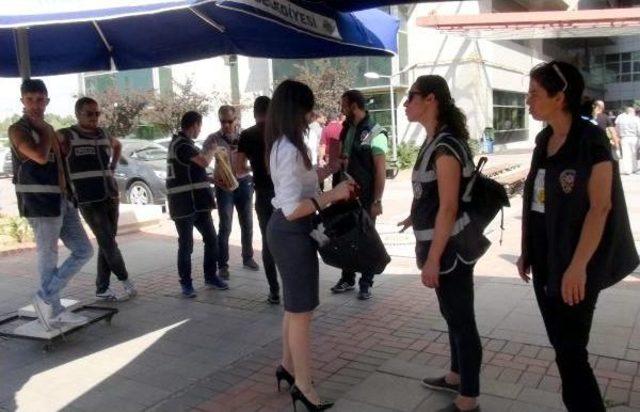 Mersin de 29 Sanıklı Darbe Girişimi Davası Başladı 3