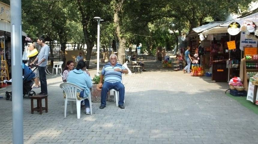 Burhaniye&rsquo;de Sahil Esnafı Bayramı Bekliyor