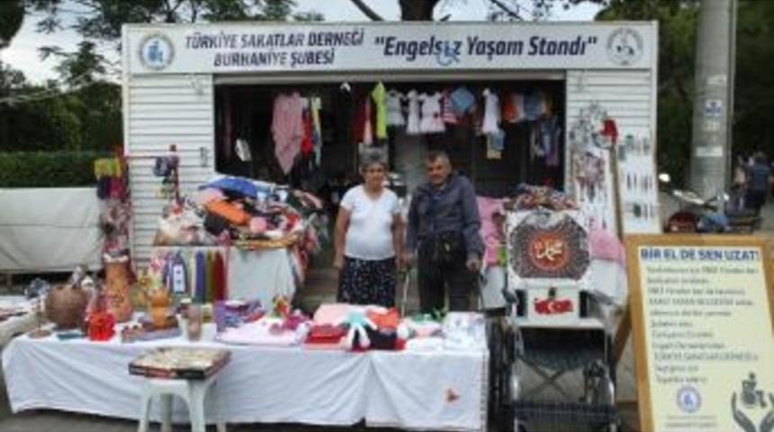 Burhaniye&rsquo;de Engelsiz Yaşam Standı A&ccedil;ıldı