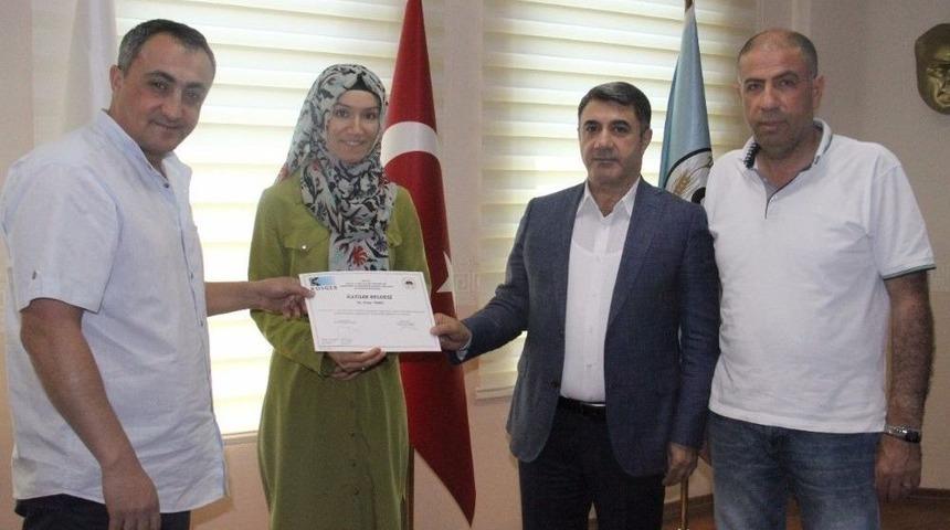 Girişimcilere Sertifikaları T&ouml;renle Verildi