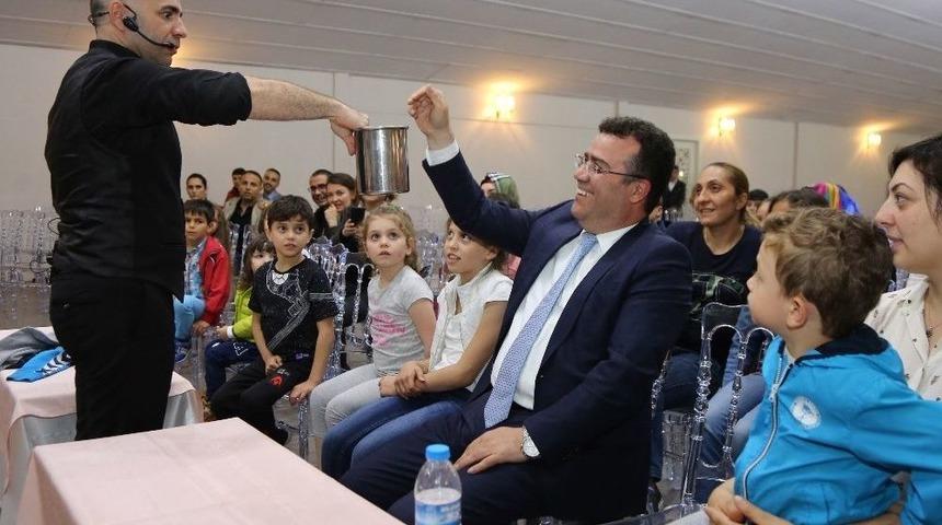 Kerem Eser Atakum&rsquo;da Sahneye &Ccedil;ıktı