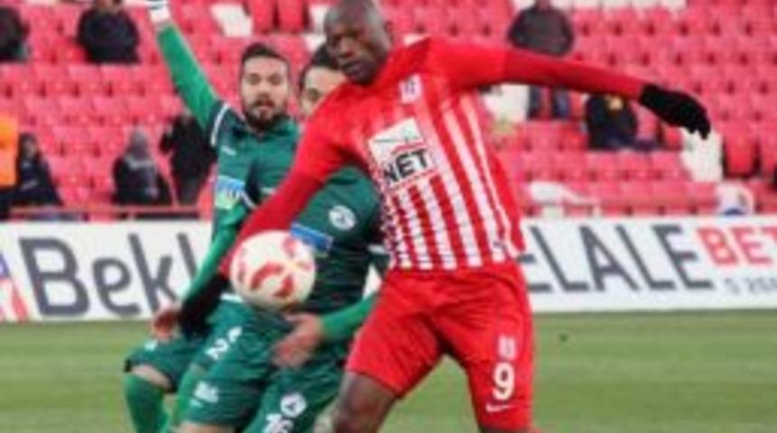 Manisaspor'da Son G&ouml;zde Bekamenga