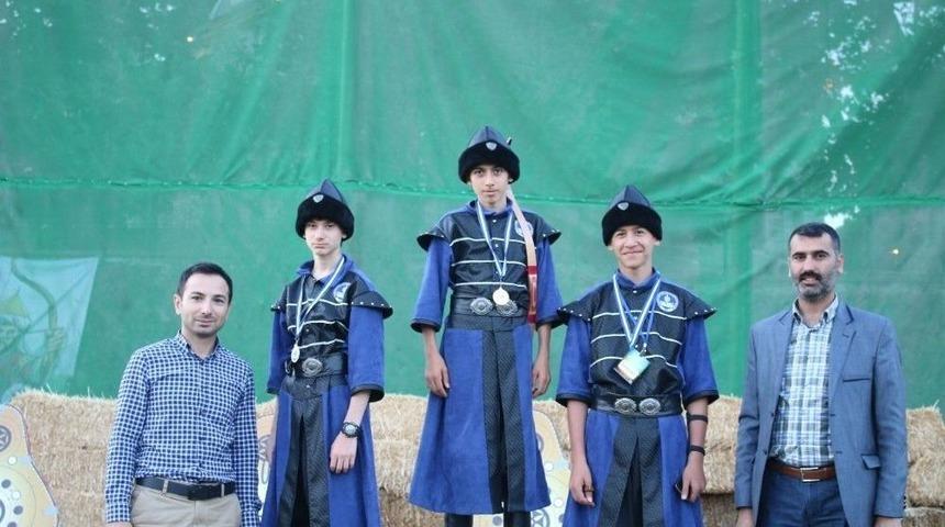 Geleneksel Ok&ccedil;ular Gazi S&uuml;leyman Paşa Kupasında Buluştu