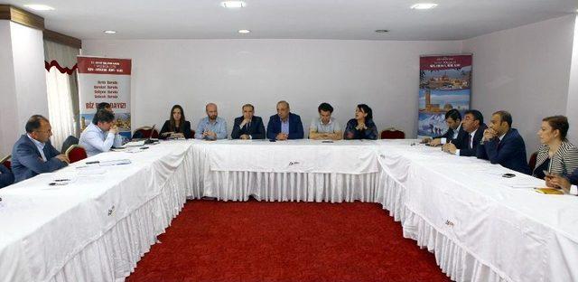 T&uuml;rsab, Serhat İllerinin Turizmini Geliştirmek İ&ccedil;in Kolları Sıvadı 1