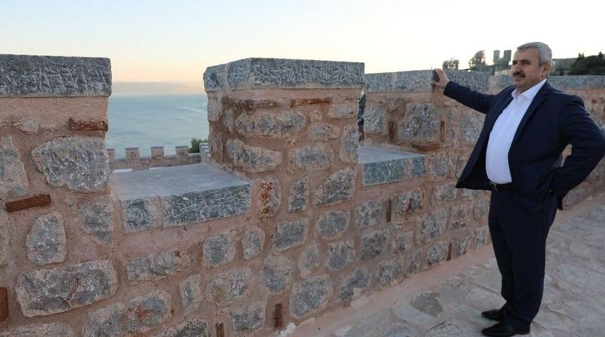 1400 Yıllık Tarihi Hereke Kalesi G&uuml;n Y&uuml;z&uuml;ne &Ccedil;ıkarılıyor