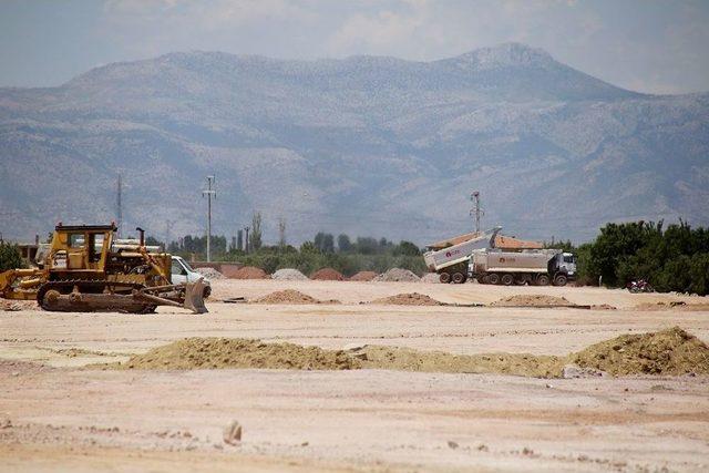 Karaman’da Yeni Çevre Yolunda İkinci Etap Çalışmaları Devam Ediyor