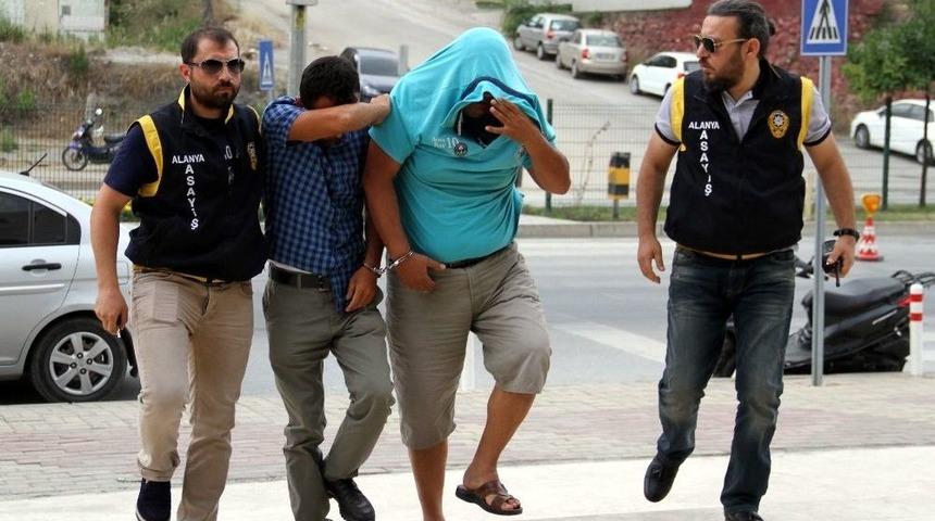 Antalya&rsquo;da Fuhuş Operasyonu: 5 G&ouml;zaltı