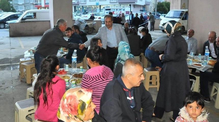 Başkan Akkaya&rsquo;dan Belediye Personeline İftar Yemeği