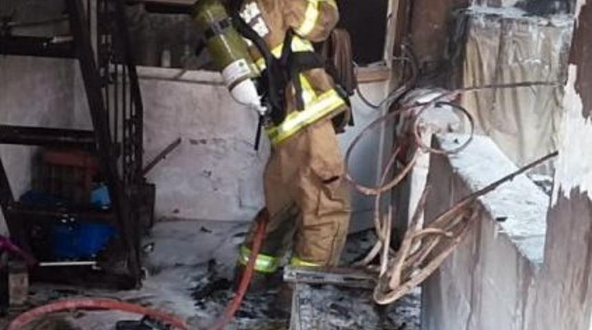 Balıkesir&rsquo;de Ev Yangını Korkuttu