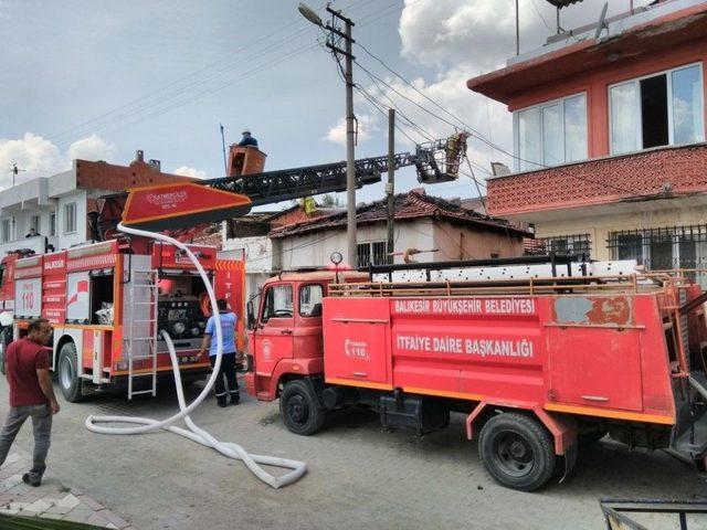 Balıkesir’de Ev Yangını Korkuttu