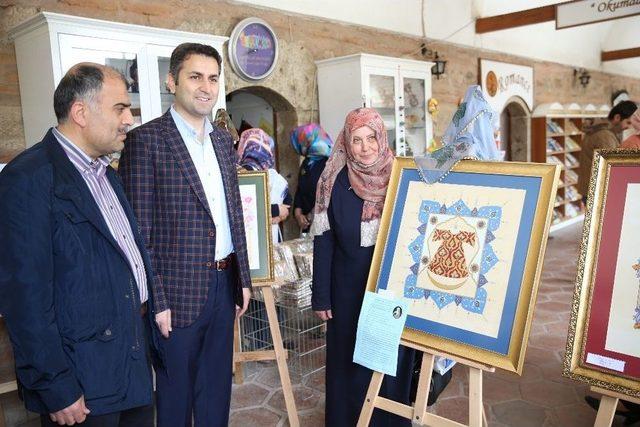 Tokat’ta Fırçadan Motifler Sergisi Açıldı 2